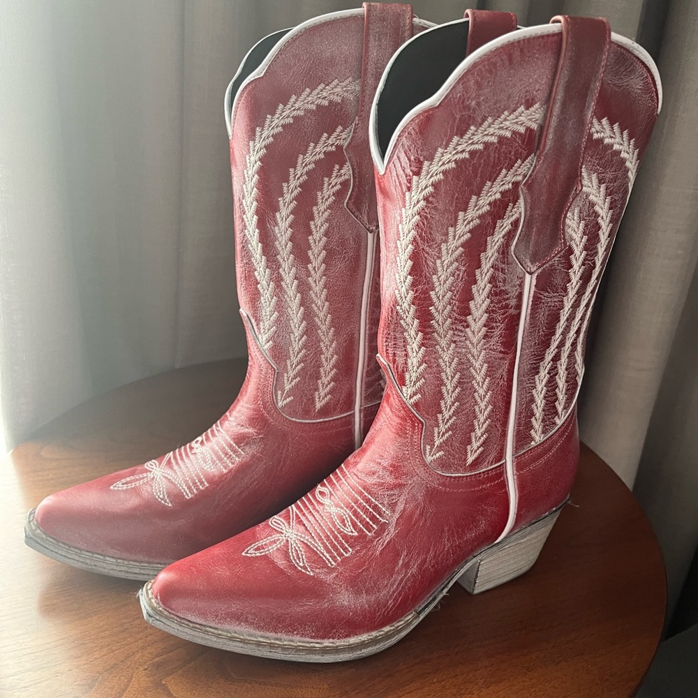 Sterling River Boots 🤠
